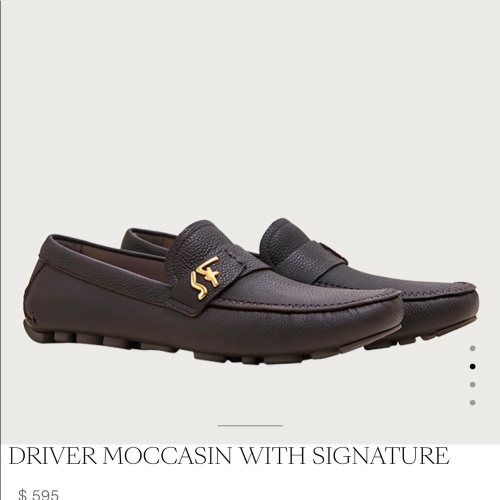 SALVATORE FERRAGAMO MOCCASIN WITH SIGNATURE.